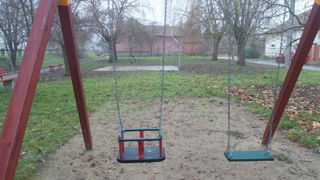 Tiszavirag Apartmanhaz Szeged Extérieur photo