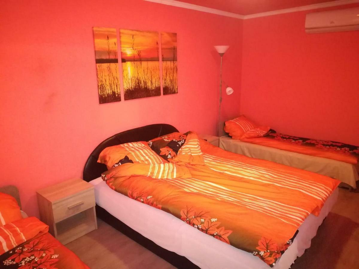 Tiszavirag Apartmanhaz Szeged Extérieur photo